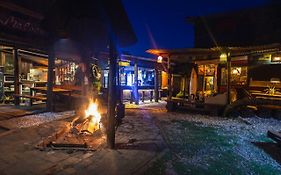 La Brujula Hostel